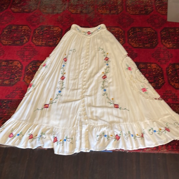 FILLYBOO CONVERTIBLE MAXI DRESS SKIRT BNWT!! Floral embroidery Boho - Picture 11 of 14